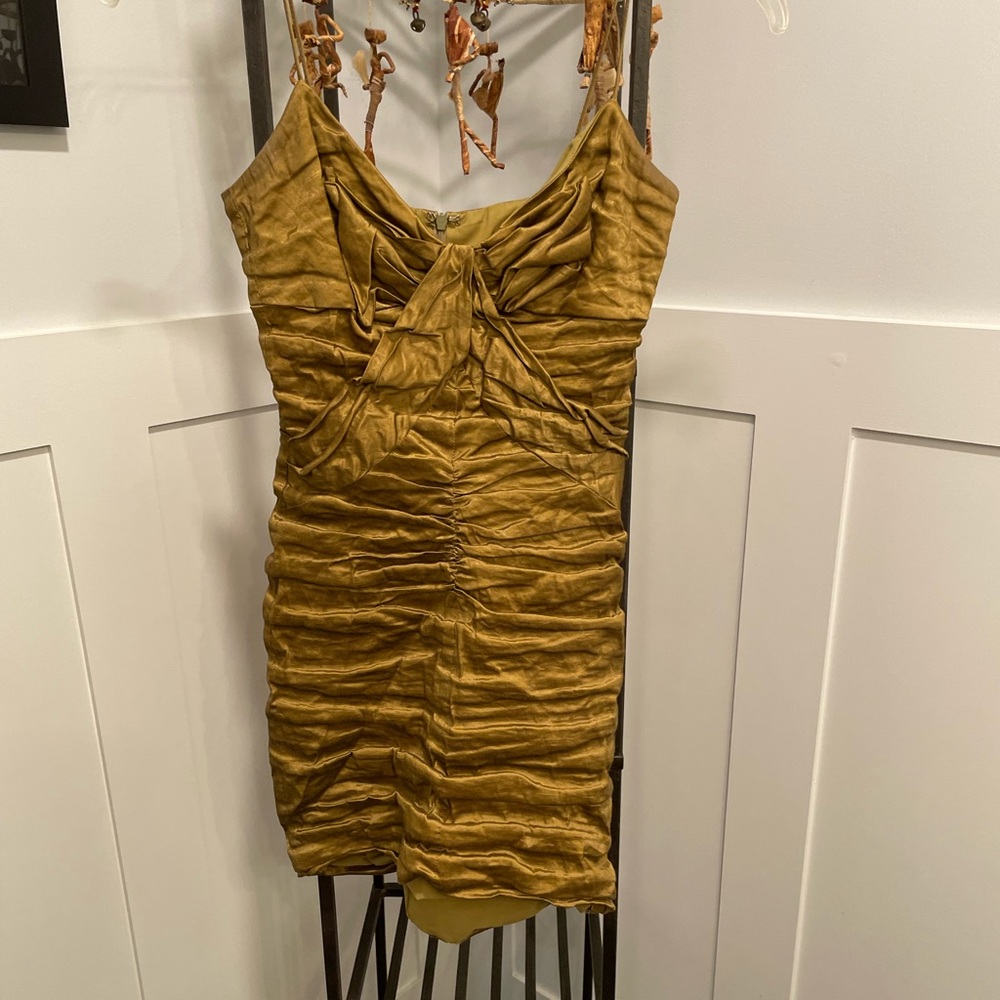 Nicole miller. size 2. Goldish green